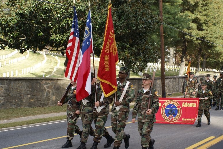 [veterans-day-parade.jpg]