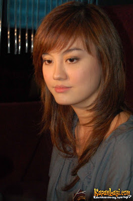 http://2.bp.blogspot.com/_65bx0VxUOxU/SHg1wkwBC4I/AAAAAAAAAYg/U8nYG8VVpOI/s400/Agnes%2BMonica.jpg