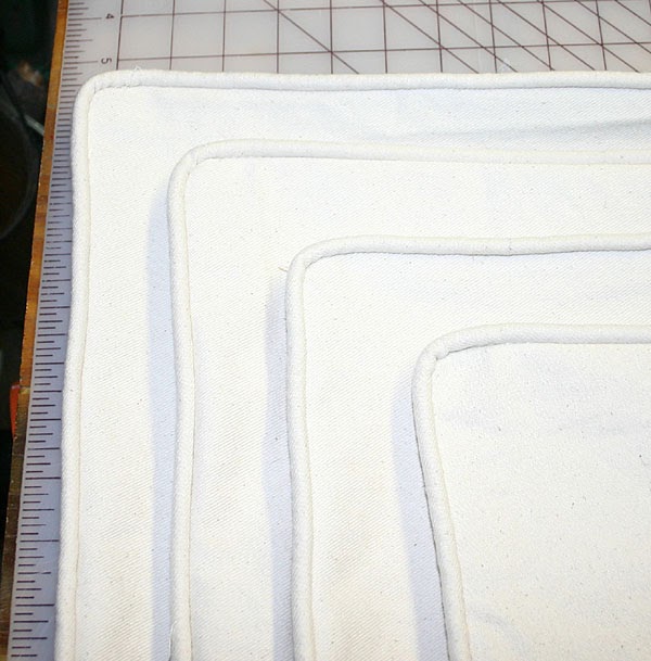 A Summer Gypsy Sews I learned Piping does NOT have to be cut on the bias.