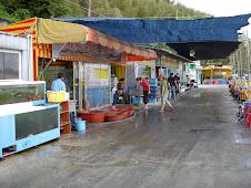 Island market