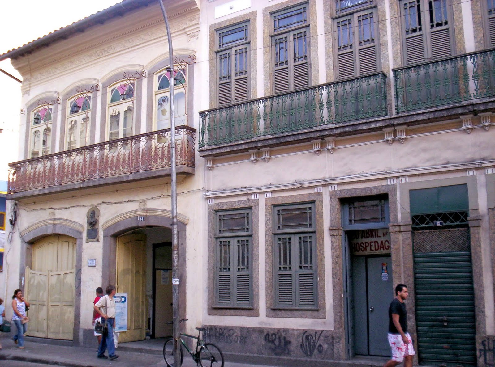 #51527A Fotos De Janelas Portas Madeira Em Bento Ribeiro Rio Janeiro Tattoos 592 Janelas Em Madeira Rio De Janeiro