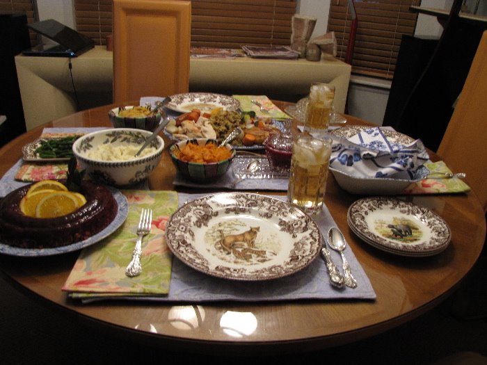 [Thanksgiving+Table]