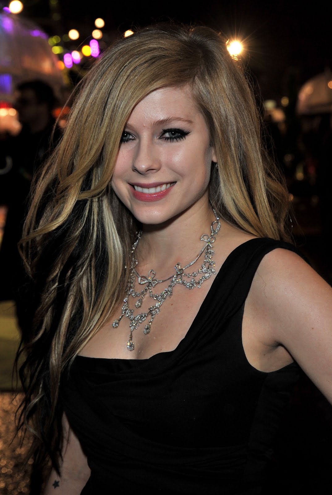 صور افريل لافين منوعة Avril+Lavigne2