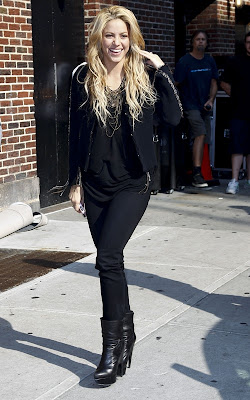 Shakira Visiting The Late Show Photos