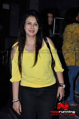 Bollywood celebrities at Anjana Anjani special screening pictures