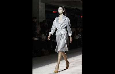 Paris Fashion Week Summer 2011 Photo Gallery