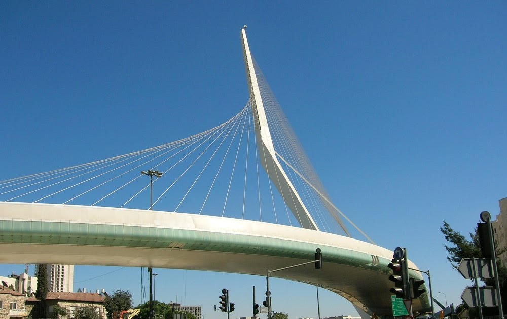 Moranor Cantileverspar cablestayed bridge