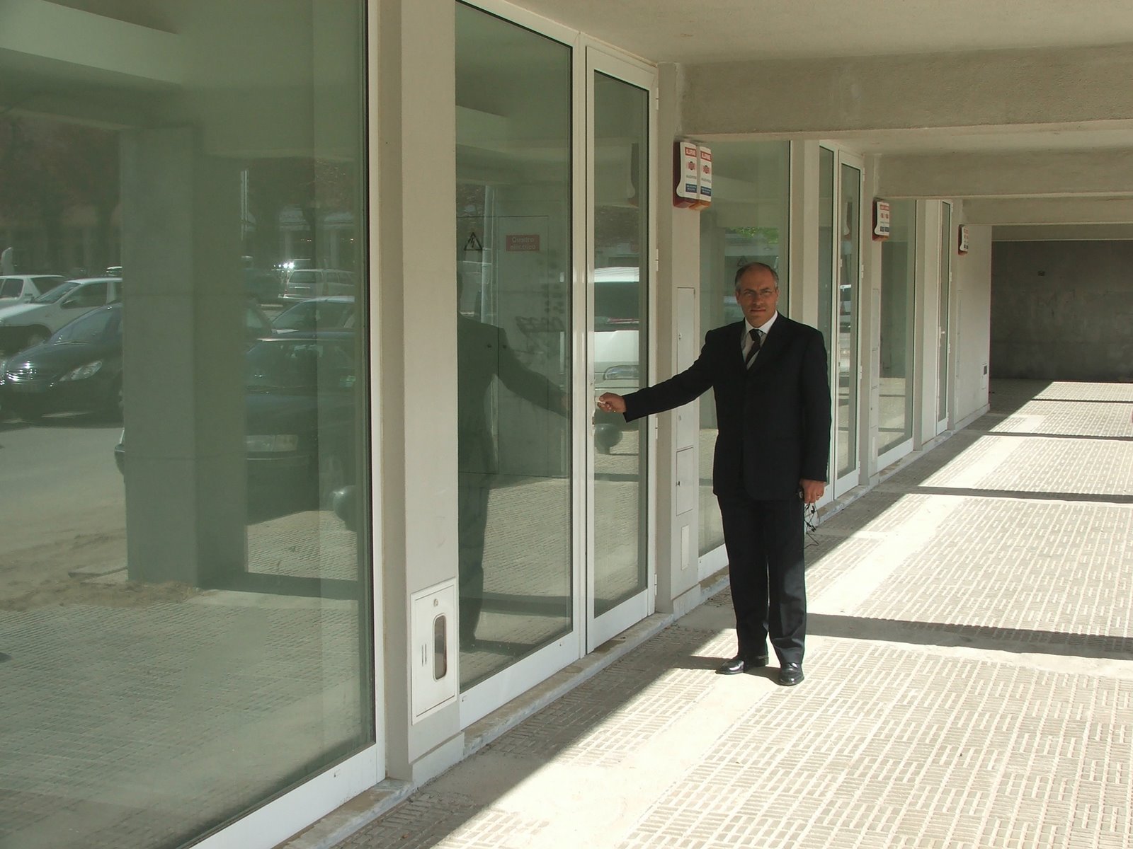 [Edificio+Bloco+da+Feira+II.JPG]