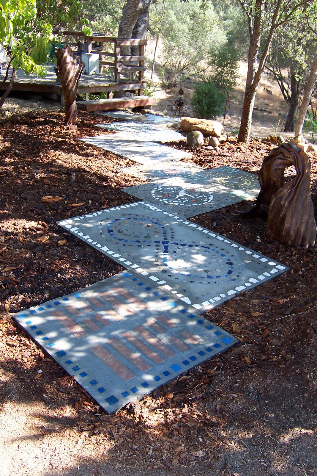 RecyQueen Walkway with bark mulch