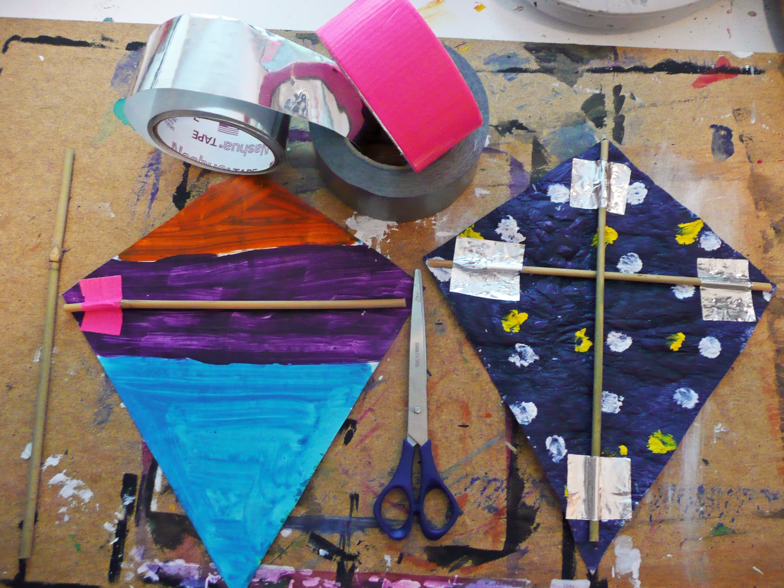 that artist woman Finger Kites