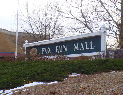 The Caldor Rainbow: [Groovin'] Fox Run Mall; Glastonbury, Connecticut