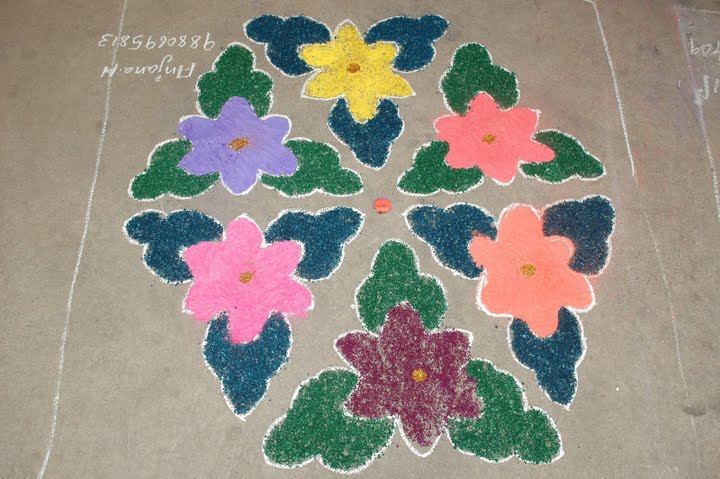 [rangoli8.JPG]