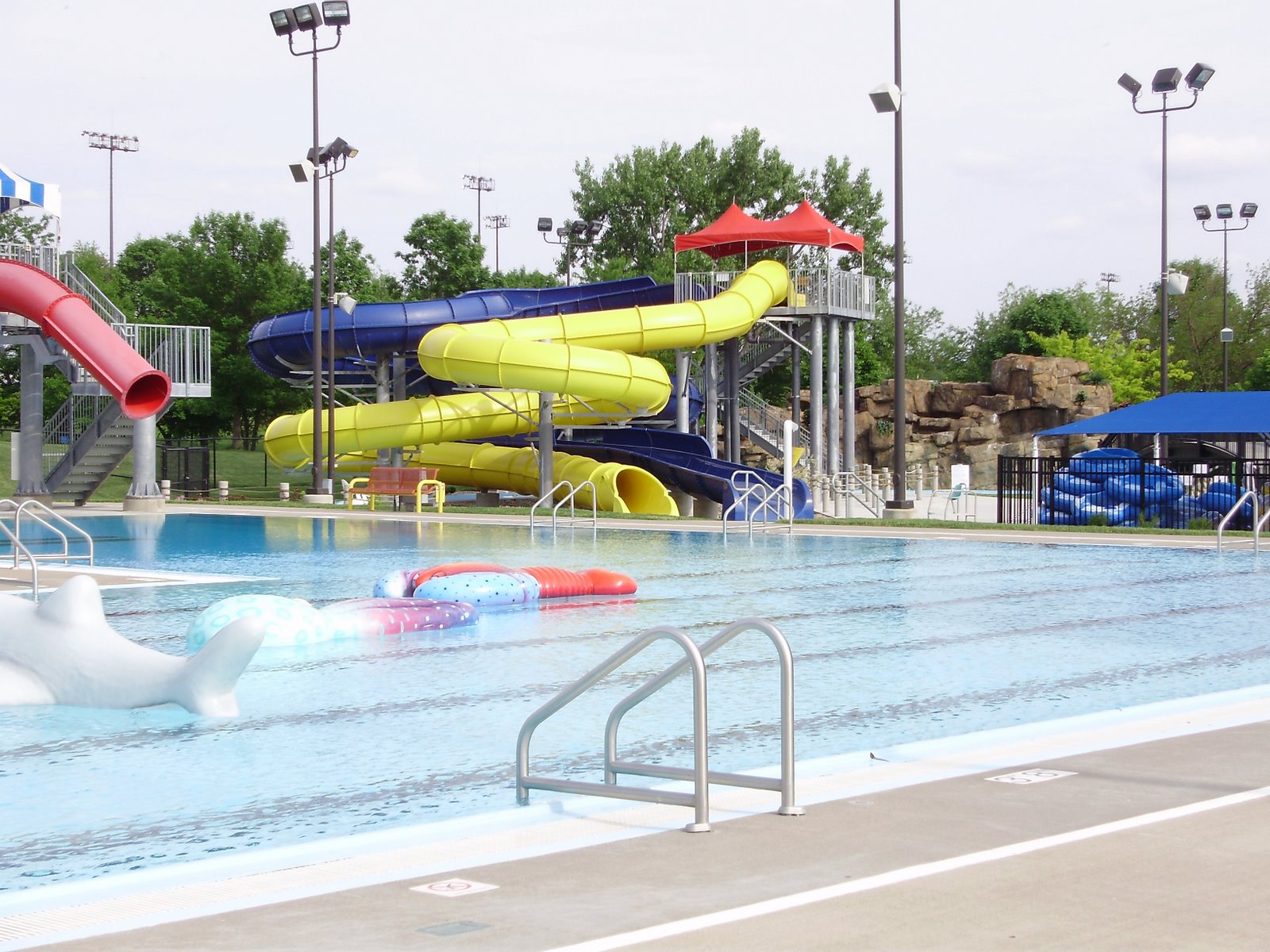 [Aquatic+Center-767433.JPG]