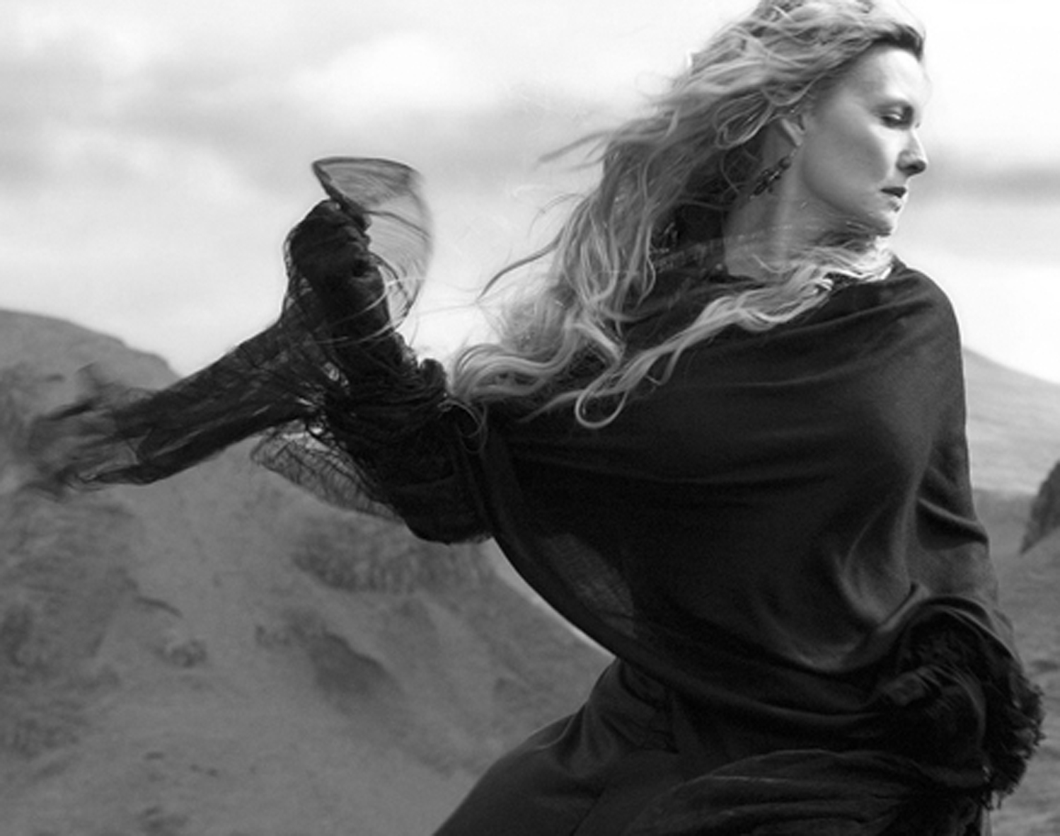 http://2.bp.blogspot.com/_6NvjUmt0DMM/R1F1C_InCdI/AAAAAAAABBo/gEaBzBcbsbA/s1600-R/Michelle+Pfeiffer33.jpg