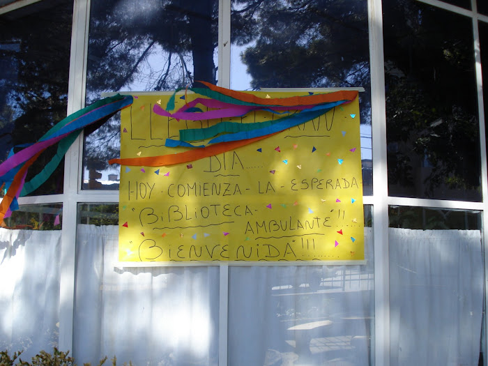 Hoy 18 de Abril de 2008, comenzamos con la biblioteca viajera...