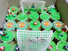 FOOTBALL CUPCAKES