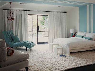 whittier+drive+daughters+bedroom+turquoise+striped+walls+chaise+lounge+white+blue.jpg
