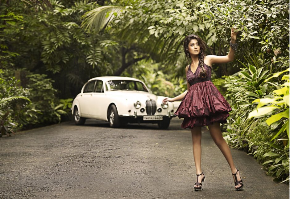 http://2.bp.blogspot.com/_6Vr9b9OoZno/TRYFaBlXxAI/AAAAAAAAH5E/Bk8_UO2Llfc/s1600/nayanthara_g_venkataraman_stars_calendar_2011_02.jpg