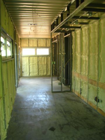  Дом из контейнеров. Процесс и этапы строительства. transportnyiy konteyner svoimi rukami otdyih na prirode inzhenernoe sooruzhenie doma 