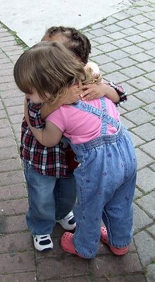 [abrazo.jpg]