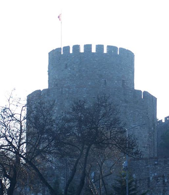 HİSARLARDAN BİR HİSAR RUMELİ HİSARI´NDAN BİR ENSTANTANE...