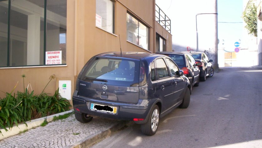 [Carrros+passeios.bmp]