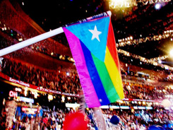 [Boston_Bandera_Flotando_Gay.jpg]
