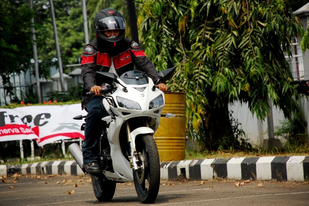 JUAL BELI SEPEDA MOTOR Minerva R150 VX Spec n Harga