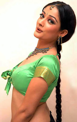 Kiran Rathod sexy foto