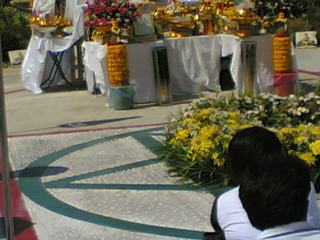 [=?windows-874?B?vti3uNLA1ODJoSAgodSoocPDwTI3NjQuanBn?=-798413]