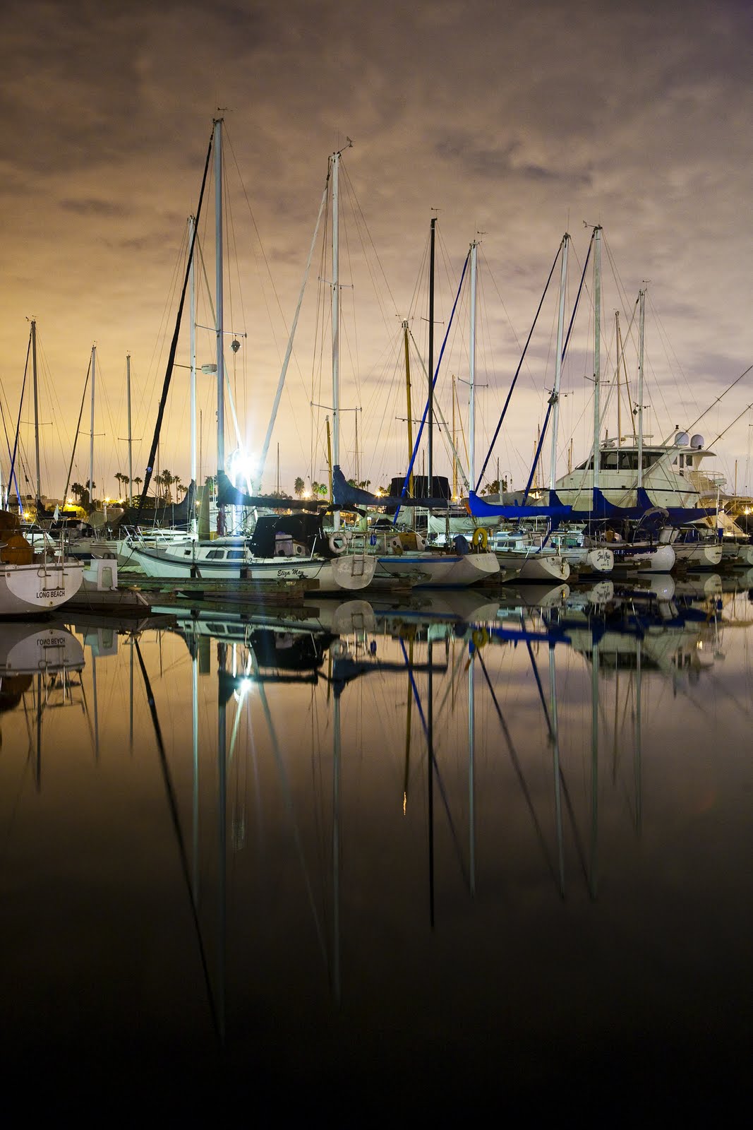 [boats.jpg]