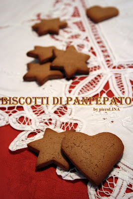 Biscotti Di Natale Panpepato.La Cucina Piccolina Biscotti Di Panpepato