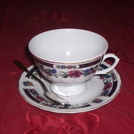 [My+tea+party+set.JPG]