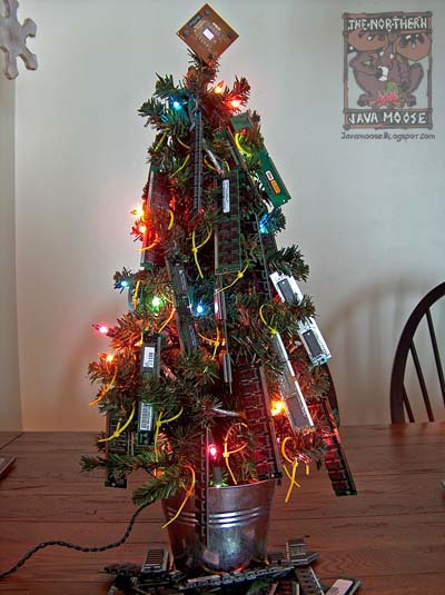 [Geek_Tree_Small.jpg]
