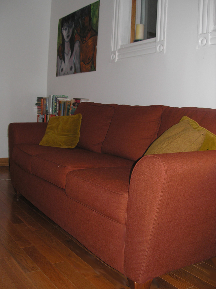 [Couch-1.jpg]