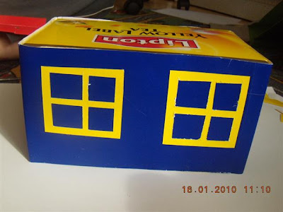 DENİZ YILDIZLARI: Kartondan ev yapımı