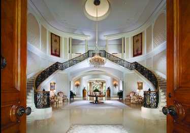 Mansión Nagano... Spelling+mansion+interior+grand+staircase