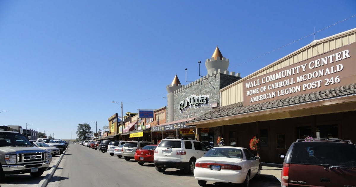 BlessOurVoyage Tales of the McMillans' Travels Wall Drug in Wall