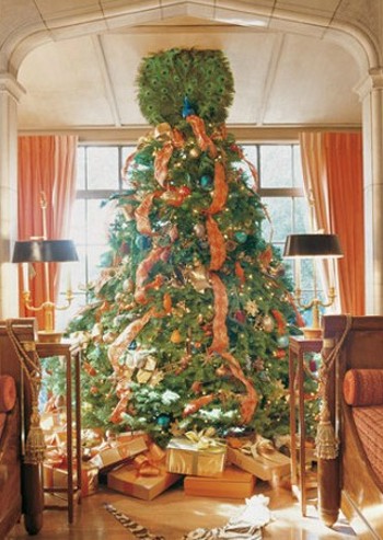 How to Add Vertical Ribbon to a Christmas Tree, The Creek Line House