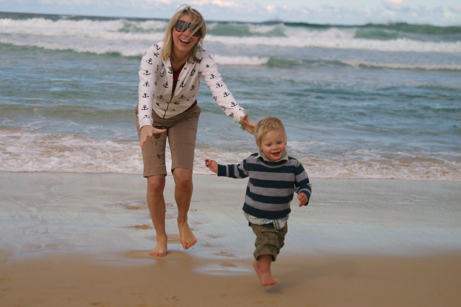 [beach+++pasta+101.JPG]