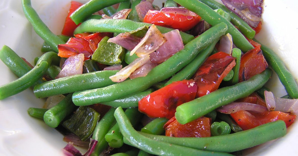 Sweet Luvin' In The Kitchen Fresh Green Beans with Roasted Peppers and