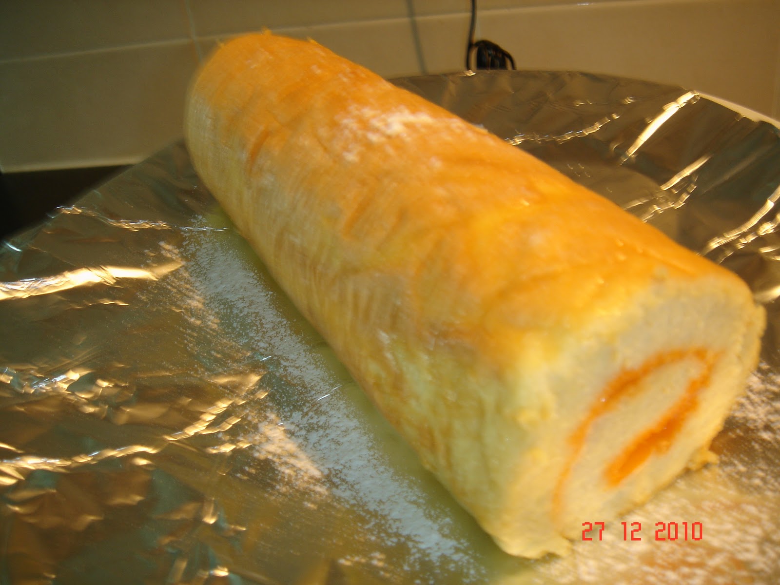 lovetobake Mini Chiffon Cake, Orange Filling Swiss Roll, Soya Milk Bread