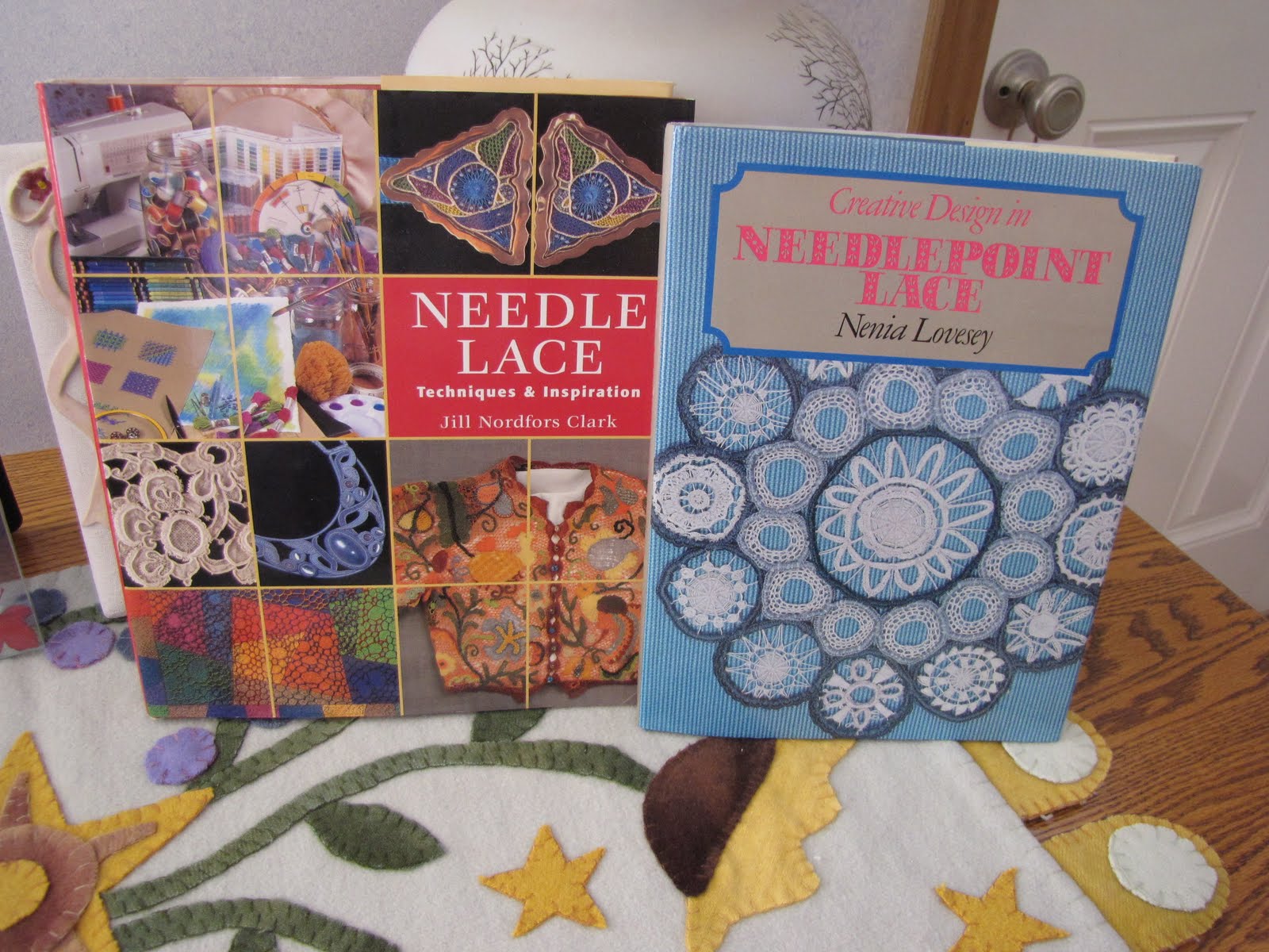 CJ STITCHING AND BLOOMS TUTORIAL ON CREATING A NEELDE LACE PILLOW