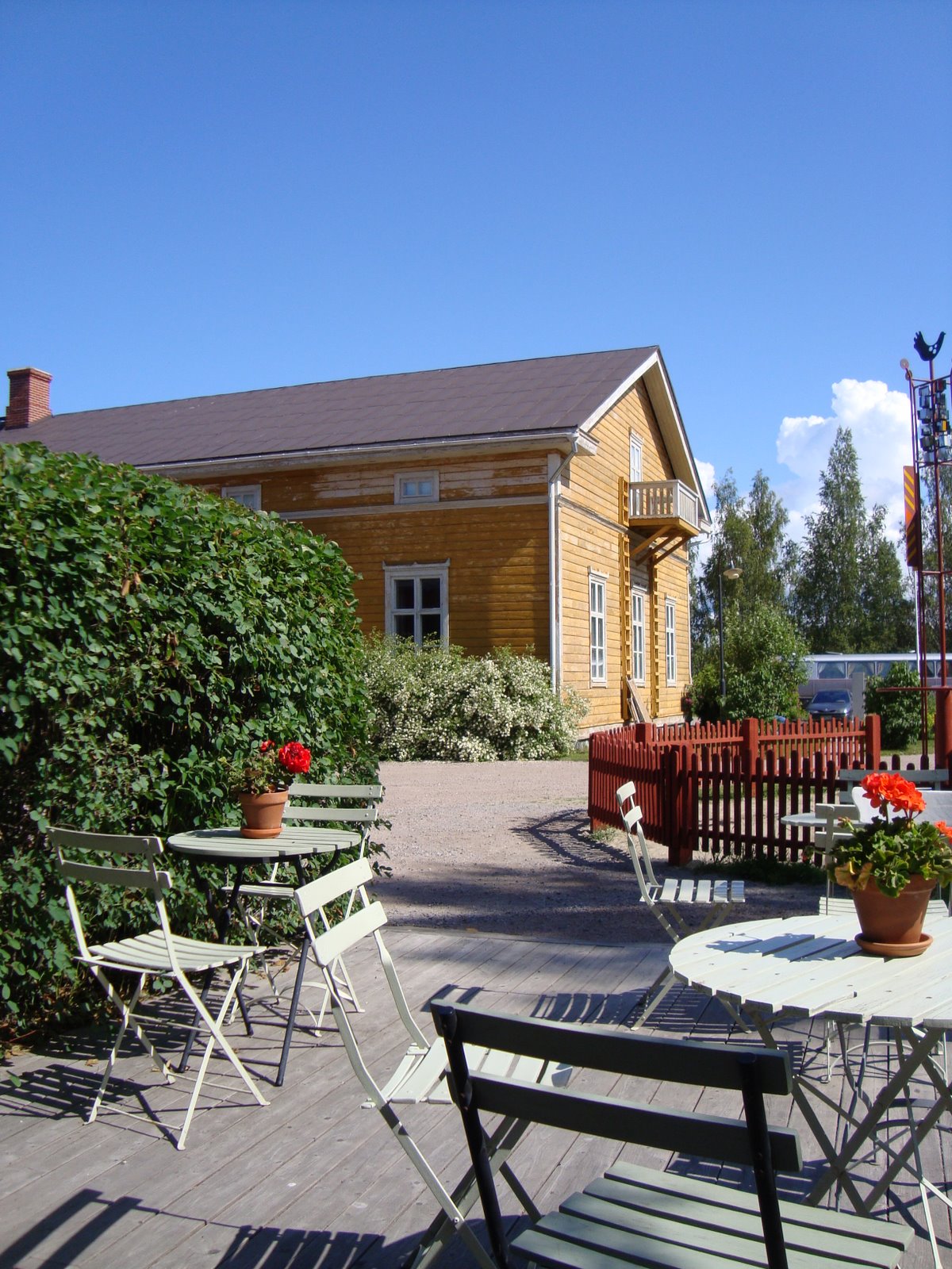 [090722+050.JPG]