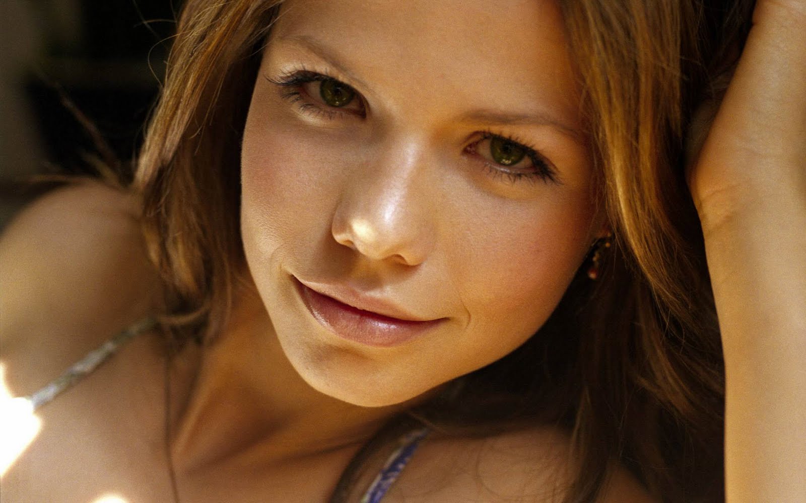 http://2.bp.blogspot.com/_7FfPYRI8DqI/TI9C-s4WouI/AAAAAAAACQk/KVUZjHJqQ9c/s1600/Best+Lingerie+Girls+HD+Hot+Wallpapers+%286%29.jpg