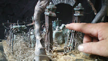 metal gates that open