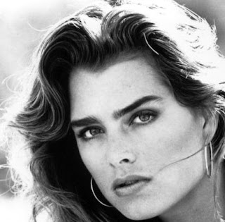 seksi_brooke_shields_soyunuyor+(11).jpg