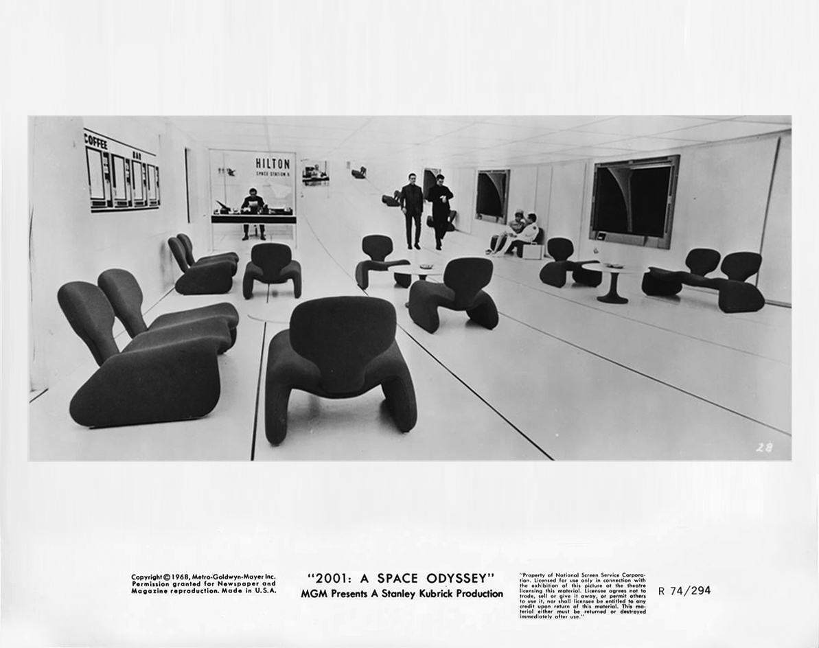 [2001-Lobby-Set-03-13.jpg]