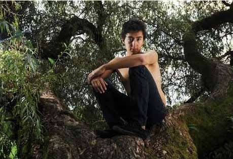 [tysonposedpic001.jpg]