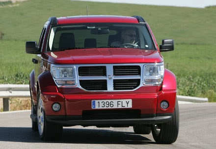 Car Dodge Nitro Vs Jeep Cherokee Liberty Only One Will Survive